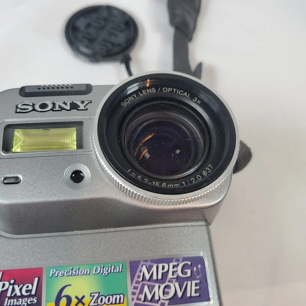 Vintage 1990s Sony Mavica MVC-FD83 1MP Digital Camera Floppy Disk -‎ FOR PARTS